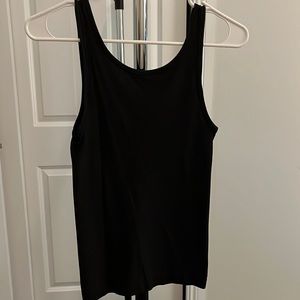 Lululemon ribbed tank. Can be worn high front or low front.